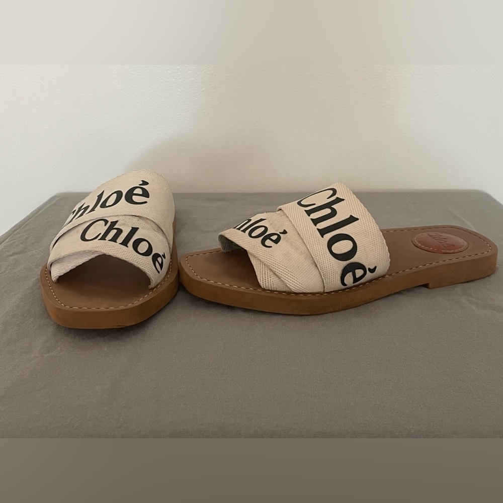Chloe flat logo ribbon sandals